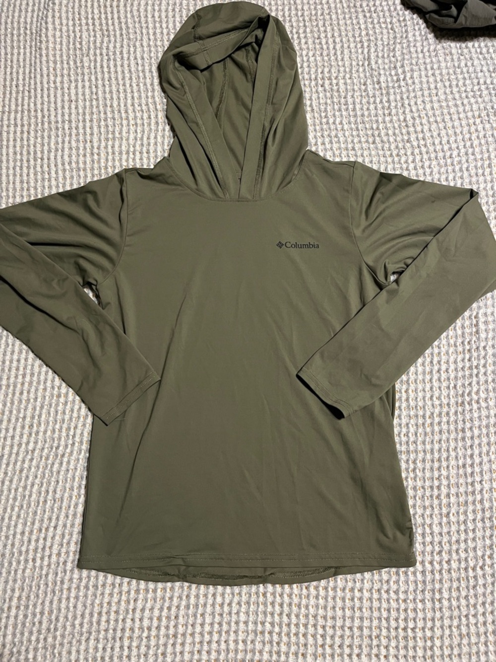 Columbia Olive Hooded Long-Sleeve Performance Top
